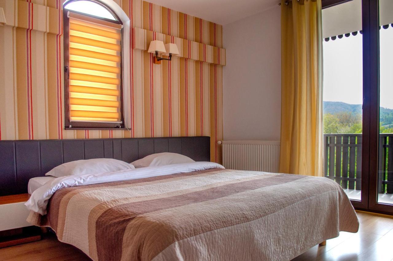 Apartment with Balcony,1193603440:JPEG